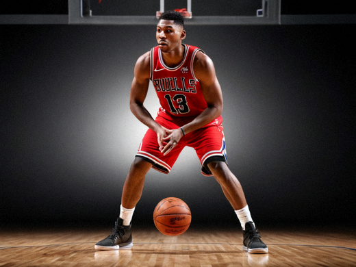 NBA 篮球比赛球员在三分线外出手投篮